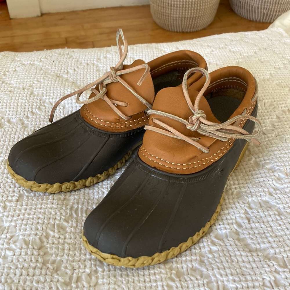 Llbean Womens bean boot moccasins moccs, short 7